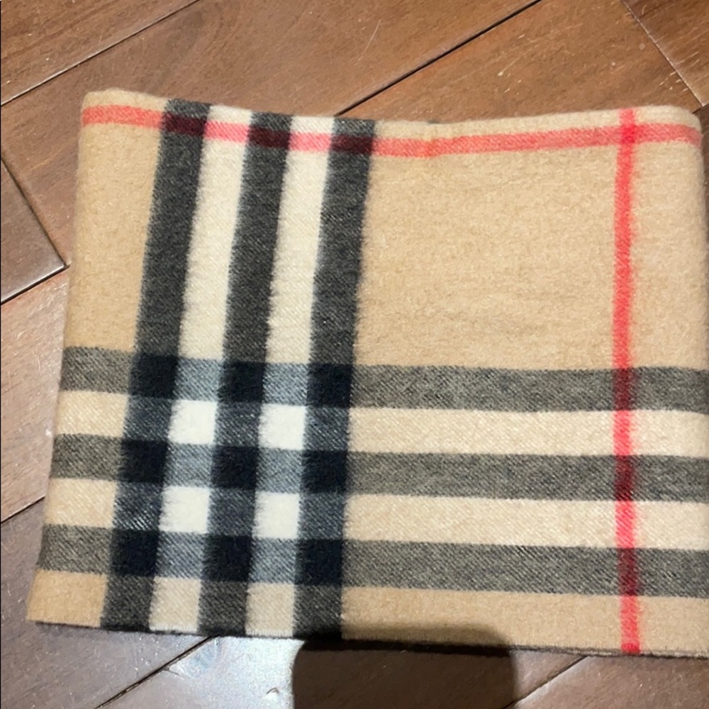 Burberry Classic Check Snug Scarf Neck Warmer in Beige, Black, Red, White